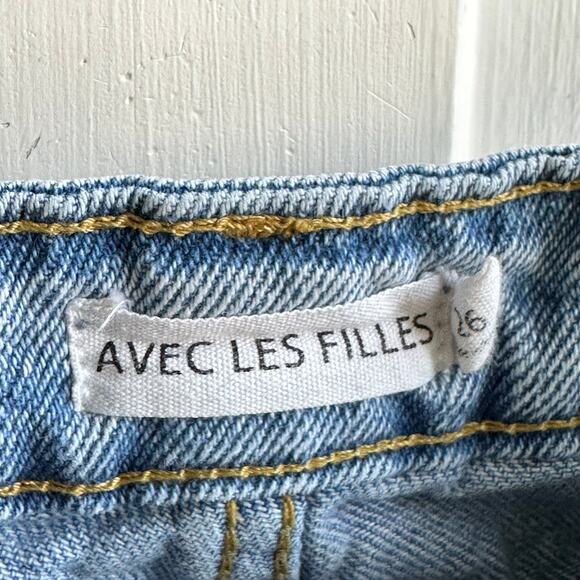 Avec Les Filles Destructed Sun Washed Blue Denim Shorts - Picture 5 of 8